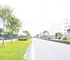 Bán nhà 5 tầng Hoàng Liên,đường Liên Mạc ô tô đỗ cổng hơn 3 tỷ .