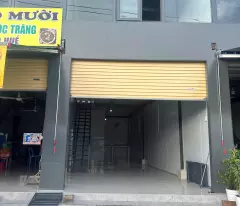 Mặt bằng kinh doanh mặt tiền quốc Lộ 13 kề ngả tư Bình Phước