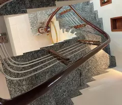 Bán Nhà 5 Tầng Ở Mễ Trì Thượng- Giá Hơn 7 tỷ  - 3 Bước Chân Ra Ngõ 2 Ô Tô Tránh
