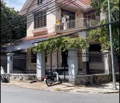 Cho thuê Lô góc 2 mặt tiền nhà 2 tầng nội thành TTTP Huế