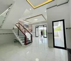 Dành cho Người tìm Nhà rộng đường oto mà giá rẻ đây mại zô mại zô