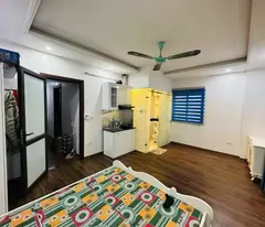 BÁN NHÀ HOÀNG QUỐC VIỆT_LÔ GÓC 3 THOÁNG_GẦN PHỐ_NGÕ TO_FULL NỘI THẤT