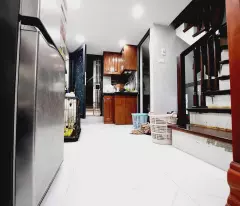 [Hiếm] Chỉ 3.4 tỷ Ô TÔ TRÁNH- VỈA HÈ - VỪA Ở VỪA KINH DOANH, 50m2 tại đường Bưởi - Ba Đình.