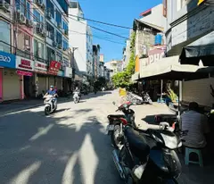 Bán nhà mặt phố Tam Khương, Đống Đa 62m, 5 tầng, mt 4.3m. Giá: 25.2 tỷ