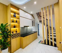NHÀ ĐẸP  Quan Nhân  5 TẦNG; NGÕ THÔNG 3 GÁC; GẦN HỒ; GIÁ NHỈNH 4 TỶ