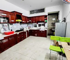 Bán Nhà Thành Thái Q.10 60m² 4 Tầng Hẻm Xe Hơi Chỉ 11,7 Tỷ  Dòng Tiền 30 Triệu/Tháng