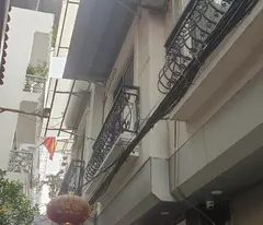 Nhà đẹp ở ngay, Ngọc Hồi ngay cạnh bến xe Nước Ngầm,34m2, 5 tầng 5.7 tỷ.