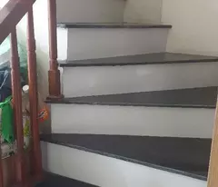 Nhà đẹp ở ngay, Ngọc Hồi ngay cạnh bến xe Nước Ngầm,34m2, 5 tầng 5.7 tỷ.