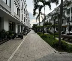 Bán nhanh liền kề Vinhomes Gardenia, 94m2  5 tầng, thang máy, hoàn thiện đẹp