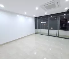 Bán nhà mặt phố NG V  Cừ, Long Biên,75m , 8T hai mặt ngõ ,vỉa hè rộng ,KD giá 28,8 ty