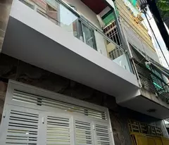 Ni Sư Huỳnh Liên Quận Tân Bình Phường 10.