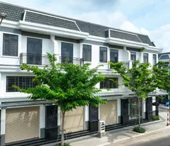 Nhà Phố Thương Mại Bán , P Hòa Lợi, Bến Cát, Bình Dương. 80m2 Mặt Dường 12m