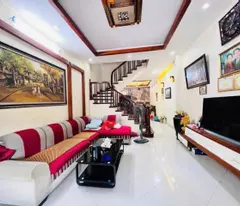 Bán Nhà Thuỵ Khuê  52m2-6,5tỷ-Lô Góc -Ngõ Nông 10m oto Đỗ -Dân Trí