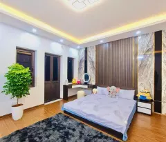 Bán Nhà Thuỵ Khuê  52m2-6,5tỷ-Lô Góc -Ngõ Nông 10m oto Đỗ -Dân Trí