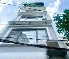 Bán Nhà Yên Hoà 40m2 - Nhỉnh 6 Tỷ - 20m ra ngõ ô tô tránh - 6 tầng đủ công năng - Full nội thất