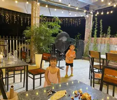 Hiếm, cho thuê 150m2 chỉ 7tr/th làm quán Bia, CF tại khu đô thị Nam 32 Ngã tư Trôi