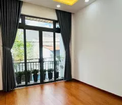TÂN BINH - NHÀ ĐẸP - 23M2 - 2 TẦNG - HẺM BAGAC - CÁCH 1 CĂN RA HXT - NHỈNH 3TY