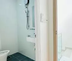 TÂN BINH - NHÀ ĐẸP - 23M2 - 2 TẦNG - HẺM BAGAC - CÁCH 1 CĂN RA HXT - NHỈNH 3TY