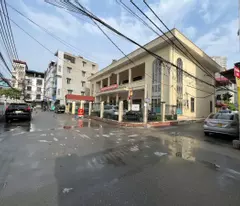 BÁN NHÀ NGAY CỔNG LÀNG VĂN PHÚ – NGÕ Ô TÔ – NHÀ XÂY MỚI ĐANG HOÀN THIỆN