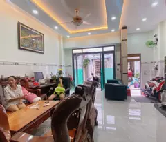 BÁN NHÀ  GÒ VẤP - NGANG CỰC  HIẾM 5,6m - GẦN LOTTEMART- NHIỀU TIỆN ÍCH XUNG QUANH.