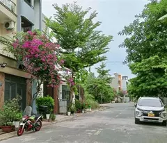 XE HƠI CHẠY VI VU - ĐƯỜNG BƯNG ÔNG THOÀN – QUẬN 9 - NHÀ MỚI XÂY DỰNG 3 TẦNG ĐẸP NUNG NINH - NHỈNH
