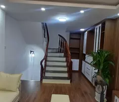 Kim Giang, 35m2, 6 tầng, Ô tô cách 5m, Nhình 5 tỉ, LH 0904690958
