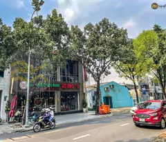 Cho thuê MT lớn, gần Hai Bà Trưng
 120 BIS NGUYỄN ĐÌNH CHIỂU, ĐAKAO, QUẬN 1