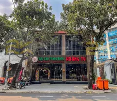 Cho thuê MT lớn, gần Hai Bà Trưng
 120 BIS NGUYỄN ĐÌNH CHIỂU, ĐAKAO, QUẬN 1