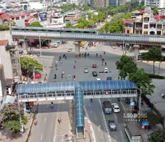 BÁN ĐẤT TẶNG NHÀ CẤP 4 – Ô TÔ VÀO NHÀ THOẢI MÁI, NGÕ THẲNG TẮP