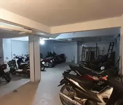 TOÀ NHÀ TMDV CÓ 35 PHÒNG XÂY MỚI, MẶT TIỀN TRUNG TÂM DĨ AN ( KẾ BÊN VINCOM PLAZA) BÌNH DƯƠNG ( thu