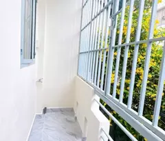 Hẻm rộng 4m Ngang 3x9-2 tấm Q4 hơn 2 tỷ 

Hẻm 4m cách hẻm xe hơi tải 10 m 
Nguyễn Tất Thành Q4