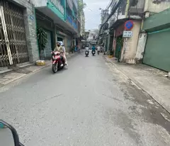 Chủ gấp bán - Hẻm xe hơi , nhà chính chủ lâu đời, gần chợ - 81m2 - Chỉ Nhỉnh 9 Tỷ.