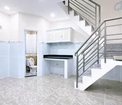 hẻm xe hơi Q4 
NGANG 4 x dái 5 m đúc 3 tấm hơn 2 tỷ x
NGÂN HÀNG CHO VAY 70%