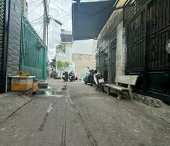 Bán nhà HXH thông ngay Miếu Bình Đông, ngã tư 4 Xã. Nhà 2 tầng BTCT, 48m2. Khu an ninh yên tĩnh.