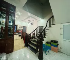 Bán nhà phân lô 124 Hoàng Ngân, 65m2 5 tầng ô tô tránh, nhà đẹp, giá tốt