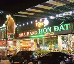 Nhà mặt tiền Tân Sơn Nhì 12x26m, 3 tấm, 480m2 sàn, vị trí vàng!