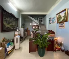.
BÁN nhà 71m  THẠCH CẦU, Long Biên   MT 4,5m , oto ,KD,giá 6ty .