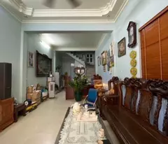 .
BÁN nhà 71m  THẠCH CẦU, Long Biên   MT 4,5m , oto ,KD,giá 6ty .