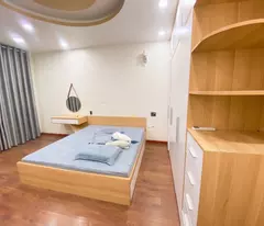 TÌM NHÀ NGAY KHU CÔNG NGHỆ CAO - NHỈNH 6 TỶ- NHÀ MỚI DỌN VÀO Ở NGAY - XE NGỦ TRONG NHÀ