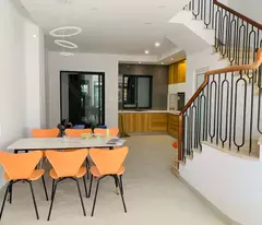 Cho Thuê Nguyên Căn Nhà 3 Tầng Khu Đô Thị Ecogarden - Giá Chỉ 12 Triệu/Tháng!