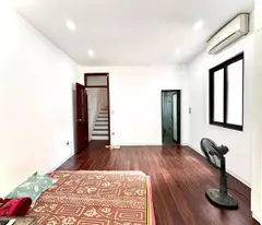 PHỐ VIP KHÚC THỪA DỤ 45m2 - 6.6 tỷ - Giao Thông Thuận Tiện - Oto 7 Chỗ Đi Qua Nhà - An Sinh Tốt