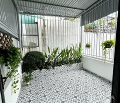 BÁN GẤP PHÙNG CHÍ KIÊN 40m2  - NHỈNH 6 Tỷ - NGÕ NÔNG - LÔ GÓC - AN SINH CAO.