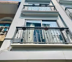 Bán nhà phố Dịch Vọng - 2 thoáng - Ô tô đỗ cửa - Nhà mới ở ngay - Kinh doanh - 7 tỷ 85