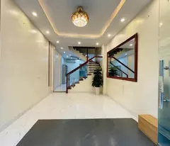 Bán nhà Xuân Đỉnh - 7 tỷ 1 - Ngõ to hơn phố -  Ô tô chạy thông - thoáng trước sau.