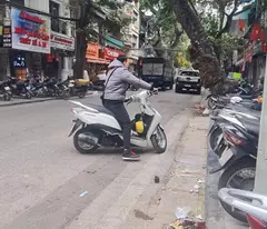 bán nhà  mặt phố Hàng Chiếu, 120m, mặt tiền rộng, vỉa hè, kinh doanh ngày đêm