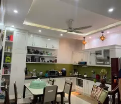 Bán nhà Bồ Đề sát phố, 60m2 x 5 tầng, giá 11.5 tỷ