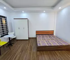Bán nhà Nguyễn Khuyến 33m2 5 tầng, ô tô, gần hồ Văn Quán, dân xây 6.7 tỷ.