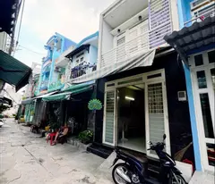 NGAY CHỢ TÂN HƯƠNG - NGUYỄN SUÝ - 36M2 - NHÀ 2 TẦNG 2PN - HẺM 4M THÔNG - SỔ VUÔNG VỨC - GIÁ CHỈ