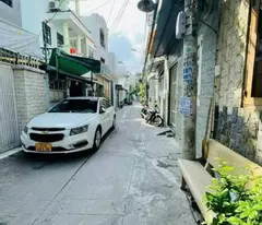 Hẻm xe hơi Ngang 4 x 7 - 4 tấm có 4 tỷ Tôn Thất Thuyết Q4 
NGÂN HÀNG CHO VAY 70% GIẢM 500 TRIỆU