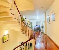 Nhà 53m2 x7 tầng Phố Trung Kính - có Gara ô tô - Giá 18,5 tỷ